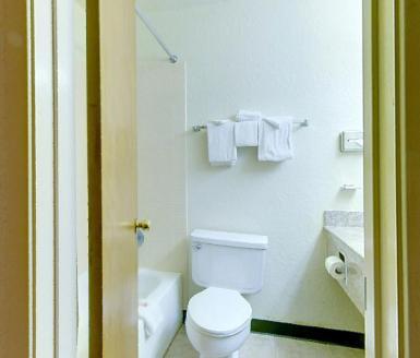 Amerihome Inn & Suites Houston Airport North 部屋 写真