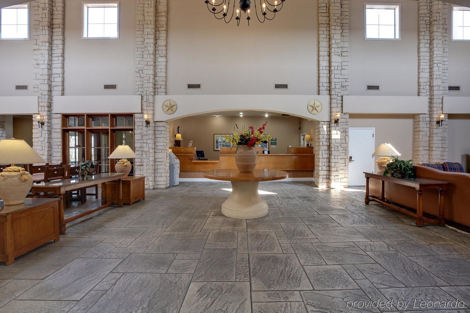Amerihome Inn & Suites Houston Airport North インテリア 写真