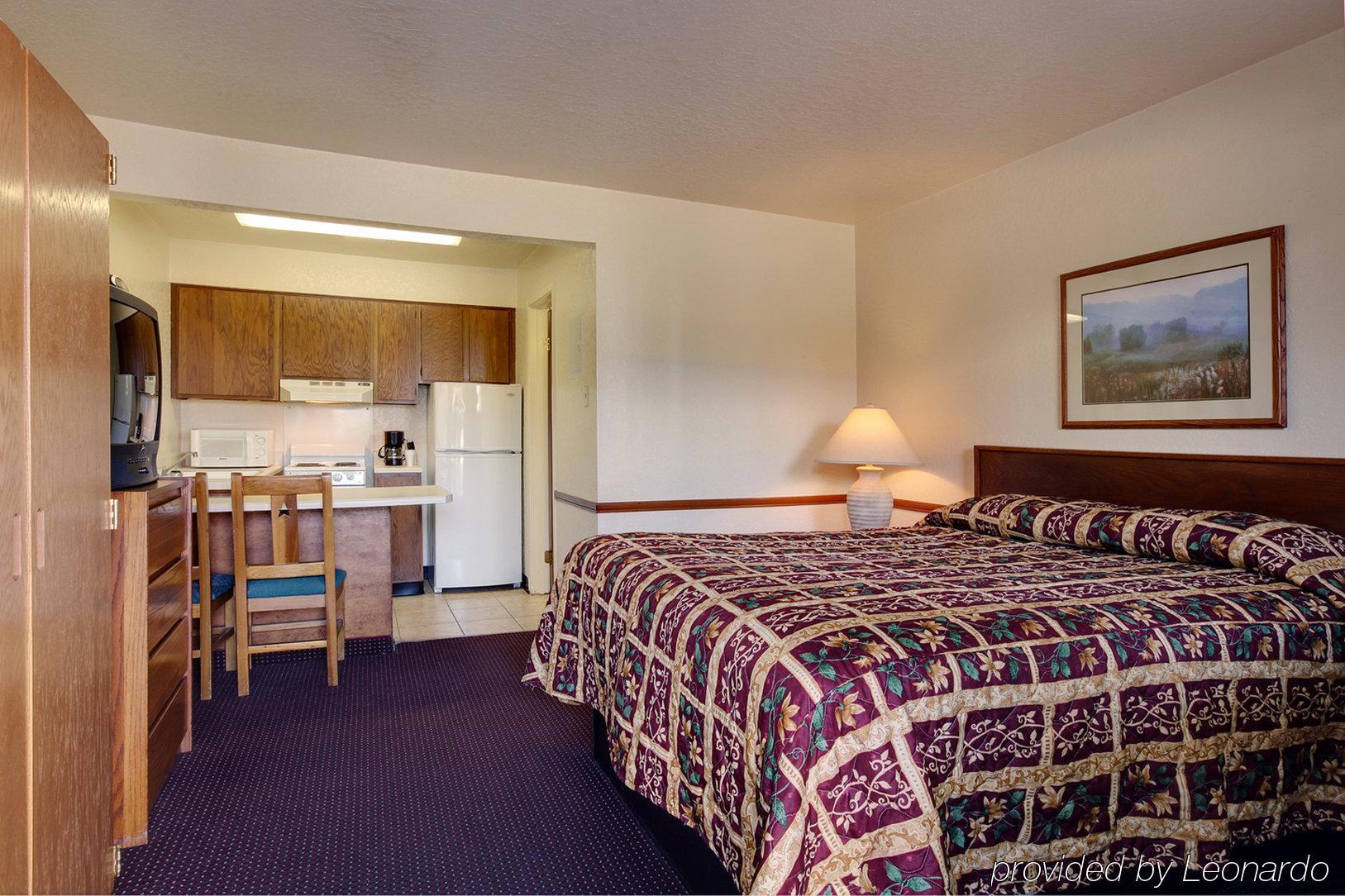 Amerihome Inn & Suites Houston Airport North 部屋 写真
